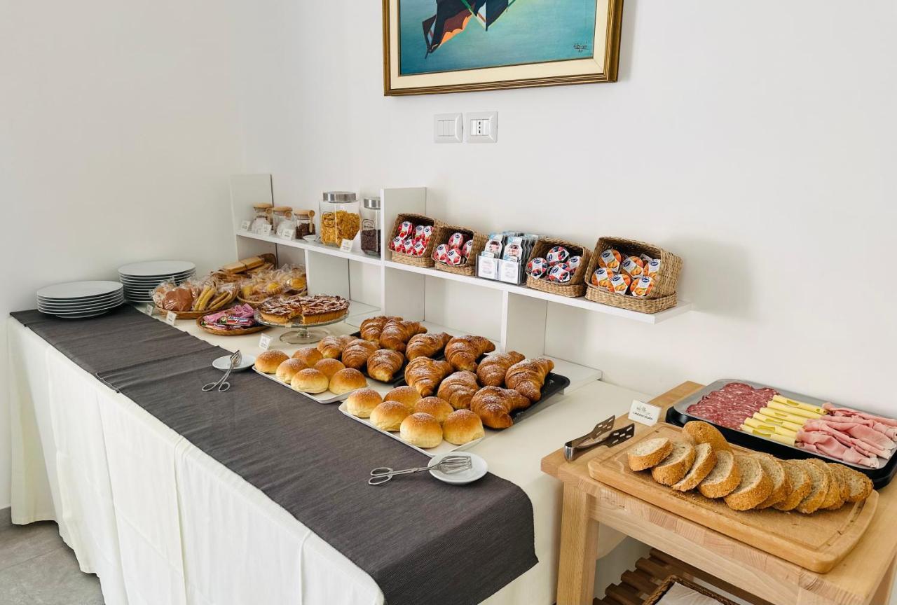 Invilla Bed&Breakfast - Quality Rooms Santa Maria di Castellabate Exterior photo