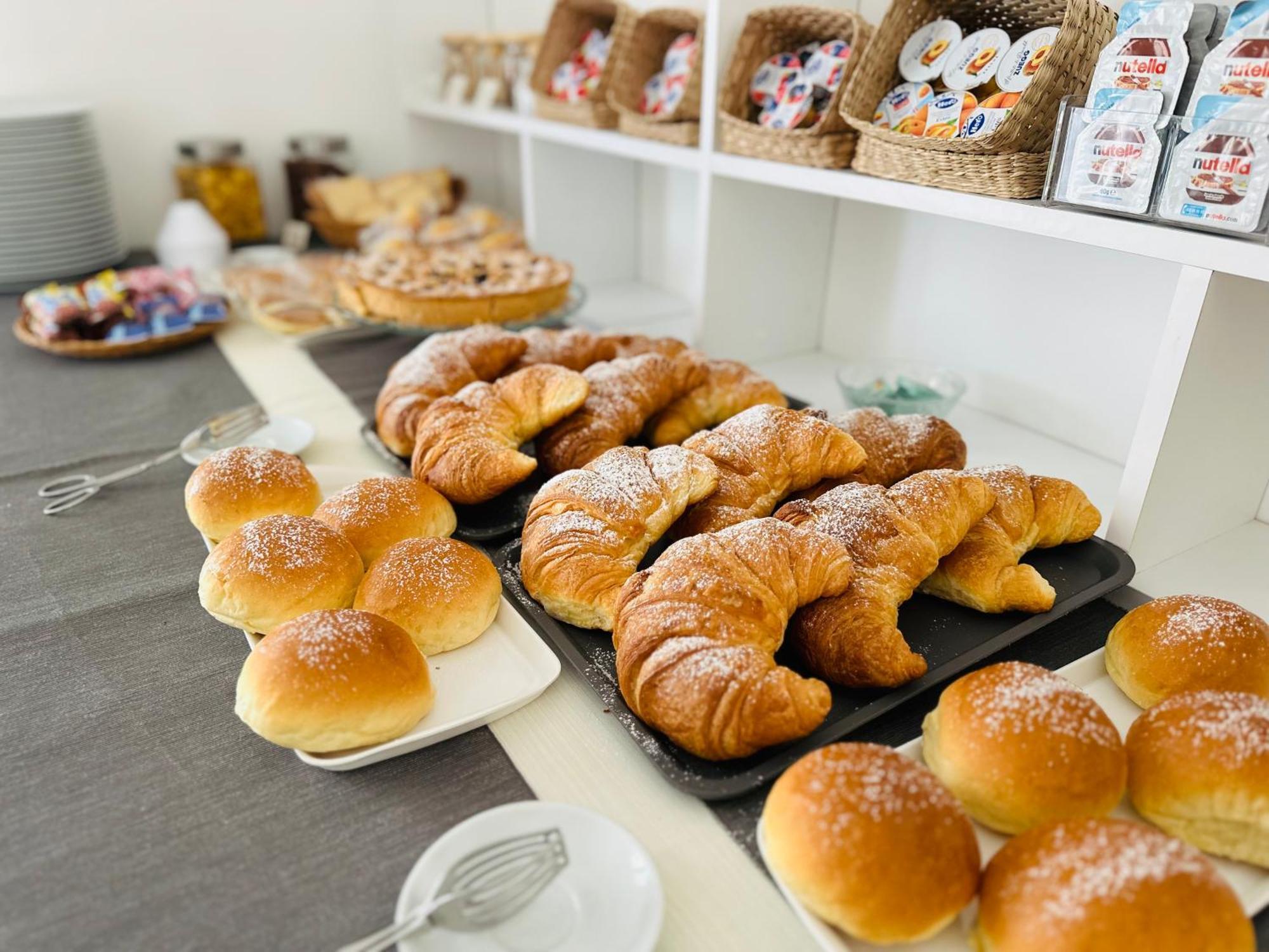Invilla Bed&Breakfast - Quality Rooms Santa Maria di Castellabate Exterior photo