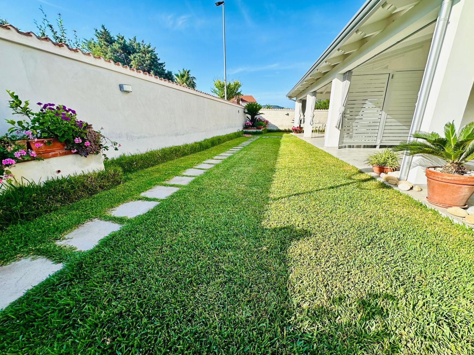Invilla Bed&Breakfast - Quality Rooms Santa Maria di Castellabate Exterior photo